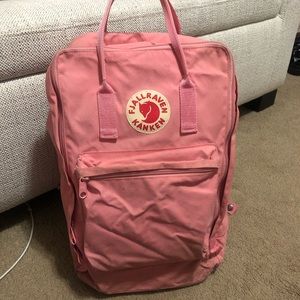 Fjallraven kanken bookbag 🎒🦊